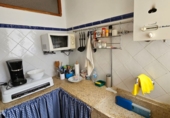 Отдельно стоящий дом с участком на продажу в городе Caudiel. Фото