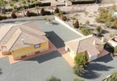 Chalet independiente con terreno en venta en Lorca ref: TR201299 foto