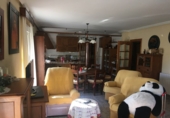 Отдельно стоящий дом с участком на продажу в городе Lorca. Фото