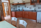 Отдельно стоящий дом с участком на продажу в городе Lorca. Фото
