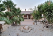 Chalet independiente con terreno en venta en Lorca ref: TR379712 foto