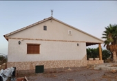 Chalet independiente con terreno en venta en Lorca ref: TR379712 foto