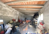 Отдельно стоящий дом с участком на продажу в городе Каудете. Фото