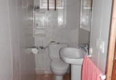 Дом с участком на продажу в городе Каудете. Фото