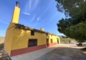 Terreno no urbanizable en venta en Caudete ref: TR32556 foto