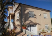 Chalet independiente con terreno en venta en Caudete ref: TR252192 foto