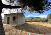 Chalet independiente con terreno en venta en Alcalá del Júcar ref: TR74925 foto