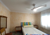 Дом с участком на продажу в городе Каудете. Фото