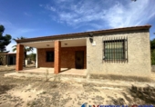 Chalet independiente con terreno en venta en Caudete ref: TR203886 foto