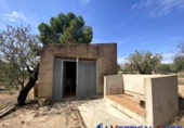 Chalet independiente con terreno en venta en Caudete ref: TR203886 foto