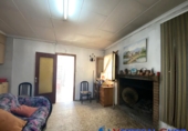 Chalet independiente con terreno en venta en Almansa ref: TR285369 foto