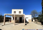 Chalet independiente con terreno en venta en Caudete ref: TR277804 foto