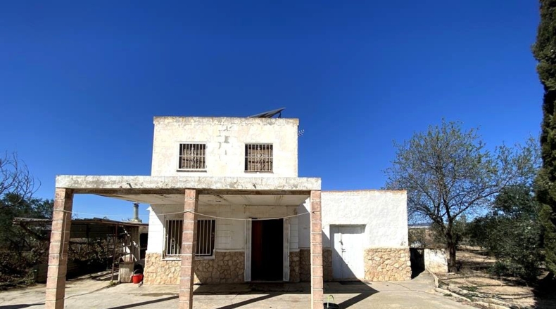 Albacete - Caudete - 8367m2