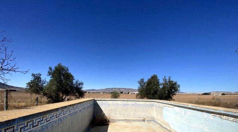 Albacete - Caudete - 8367m2