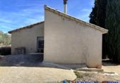 Chalet independiente con terreno en venta en Alcalá del Júcar ref: TR105476 foto
