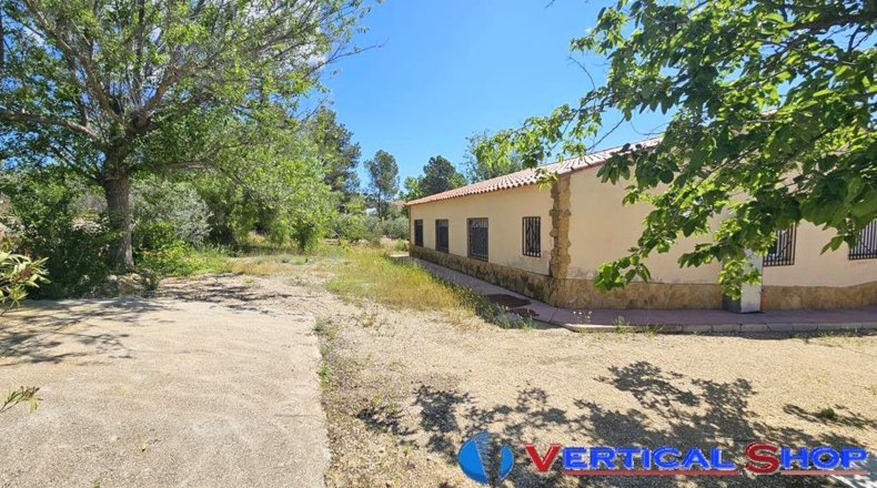 Albacete - Caudete - 3435m2