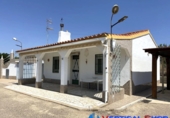 Chalet independiente con terreno en venta en Caudete ref: TR278094 foto