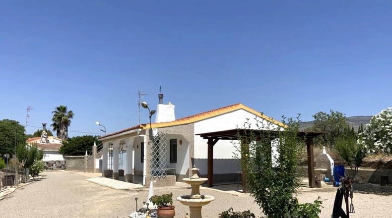 Albacete - Caudete - 2051m2