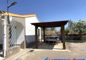 Chalet independiente con terreno en venta en Caudete ref: TR278094 foto