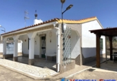 Chalet independiente con terreno en venta en Caudete ref: TR278094 foto