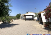 Chalet independiente con terreno en venta en Caudete ref: TR278094 foto