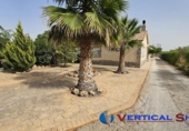Chalet independiente con terreno en venta en Caudete ref: TR329341 foto