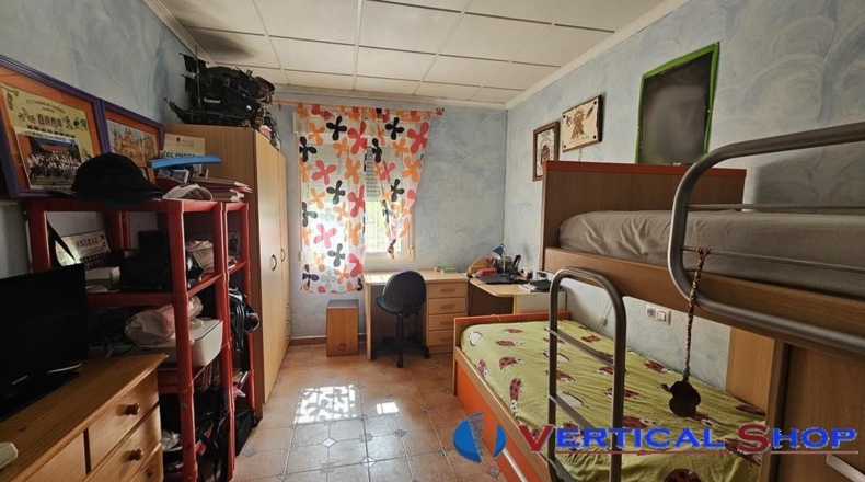 Albacete - Caudete - 2440m2