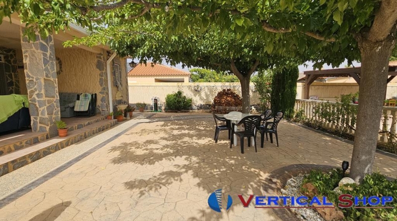 Albacete - Caudete - 2440m2