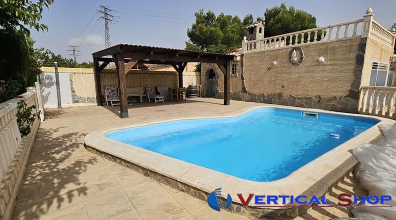 Albacete - Caudete - 2440m2