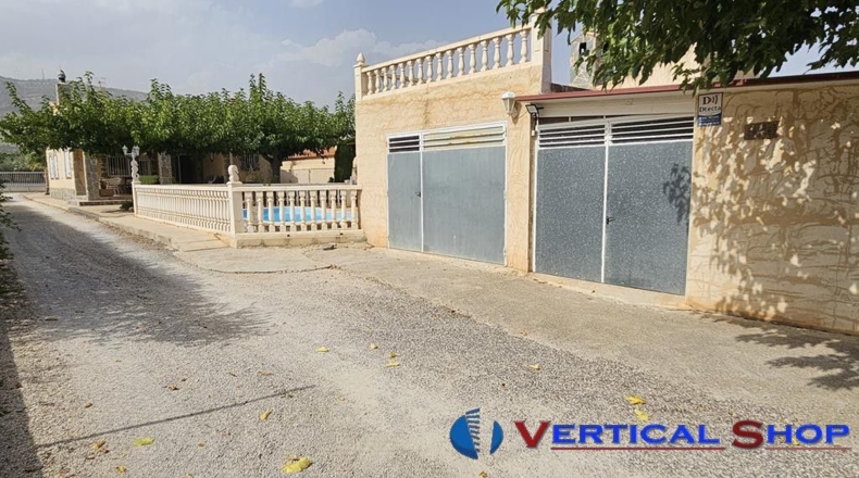 Albacete - Caudete - 2440m2