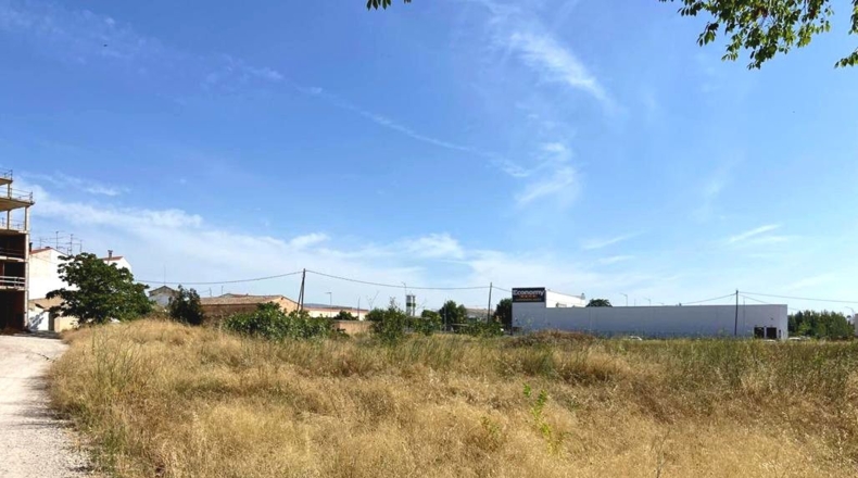 Albacete - Caudete - 3010m2