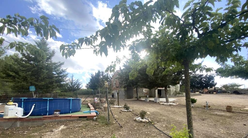 Альбакете - Caudete - 2340m2