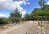 Chalet independiente con terreno en venta en Caudete ref: TR351045 foto