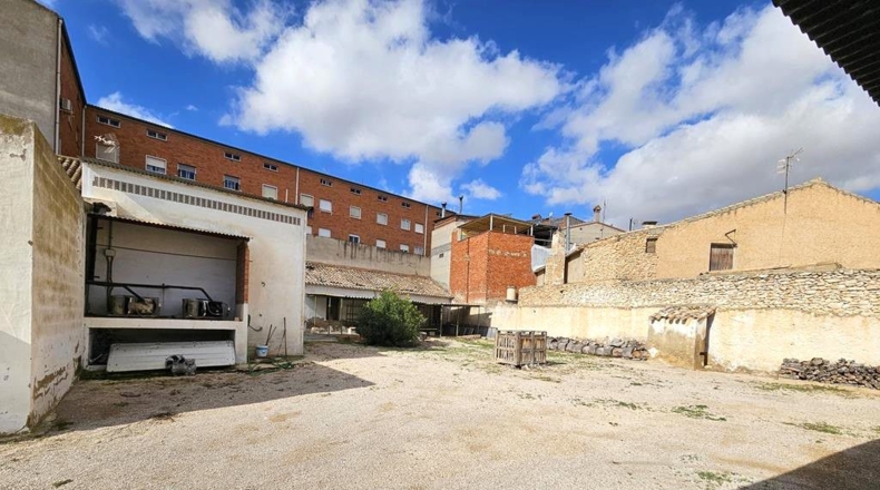 Albacete - Caudete - 1380m2