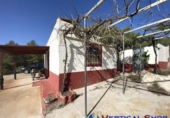 Xalet independent amb terreny en venda a Villena ref.: TR233339 foto