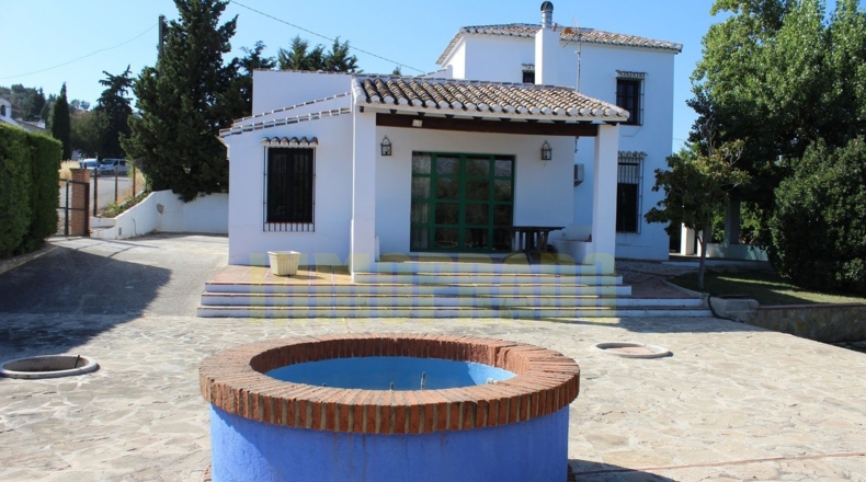 Málaga - Villanueva del Rosario - 2500m2