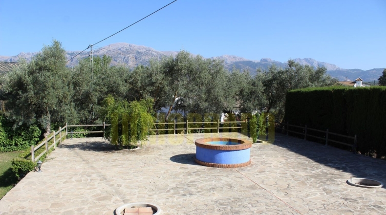 Málaga - Villanueva del Rosario - 2500m2