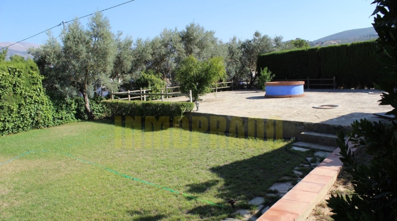 Málaga - Villanueva del Rosario - 2500m2