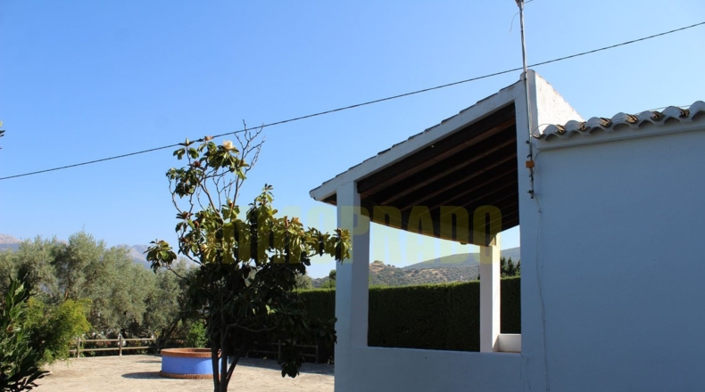 Málaga - Villanueva del Rosario - 2500m2