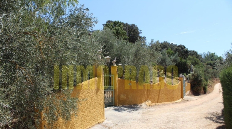 Málaga - Villanueva del Rosario - 4000m2