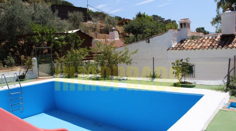 Málaga - Villanueva del Rosario - 4000m2