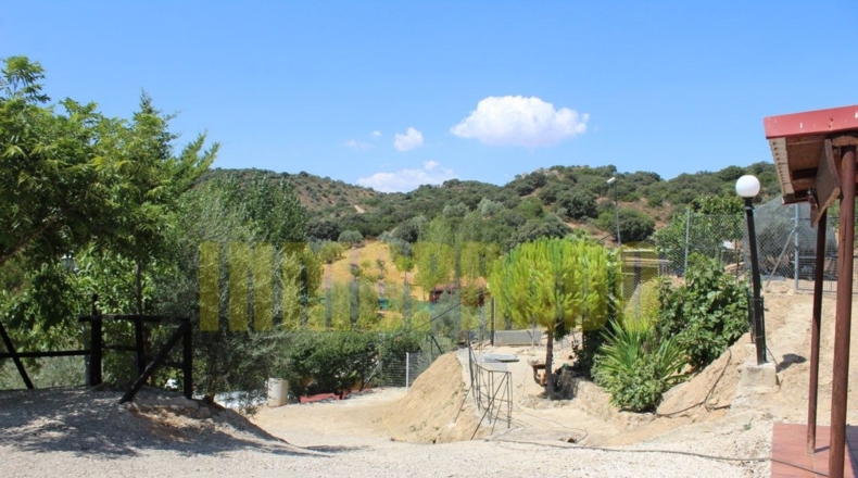 Málaga - Villanueva del Rosario - 4000m2