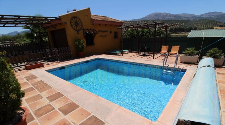 Málaga - Villanueva del Rosario - 4000m2
