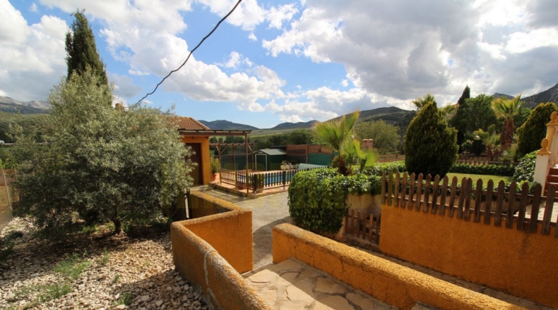 Málaga - Villanueva del Rosario - 4000m2