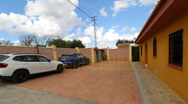 Málaga - Villanueva del Rosario - 4000m2