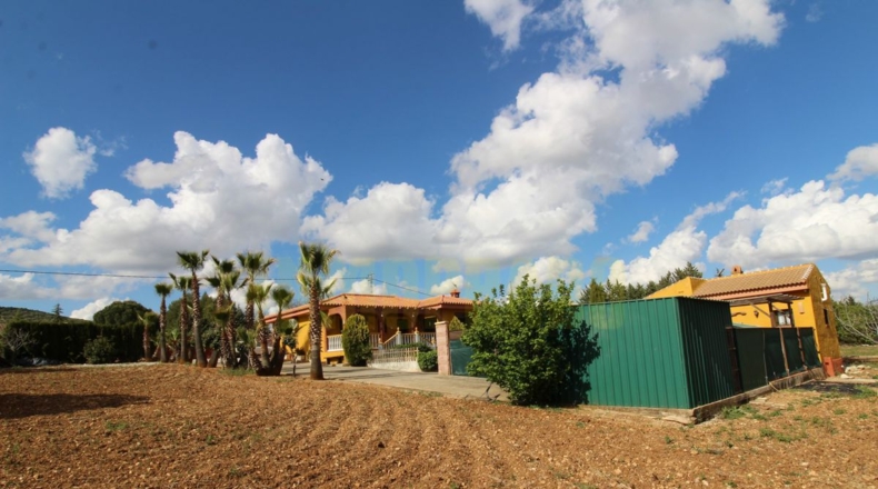 Málaga - Villanueva del Rosario - 4000m2
