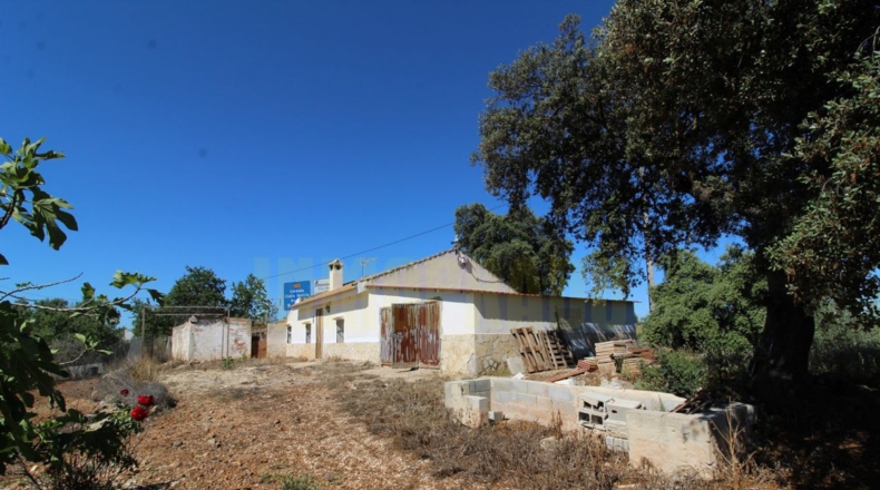 Málaga - Estación de Salinas - 9000m2