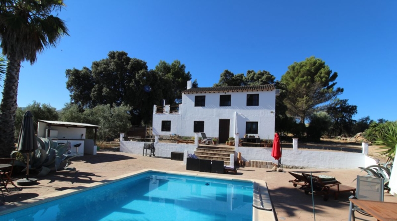 Málaga - Villanueva del Trabuco - 5500m2
