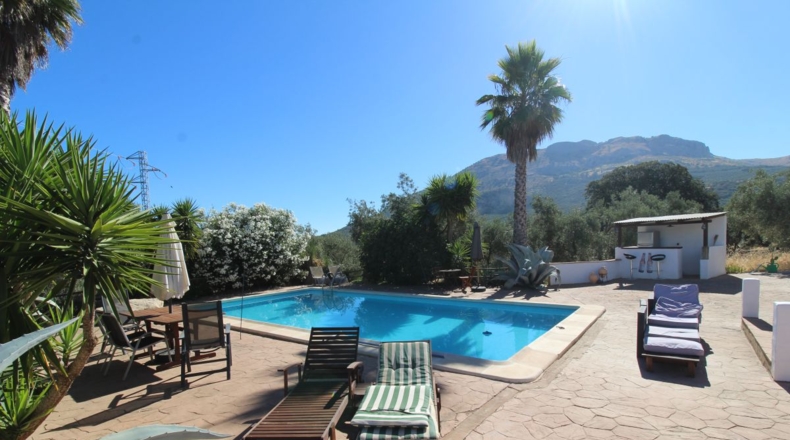 Málaga - Villanueva del Trabuco - 5500m2