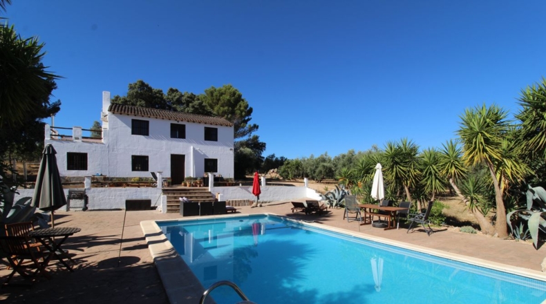 Málaga - Villanueva del Trabuco - 5500m2